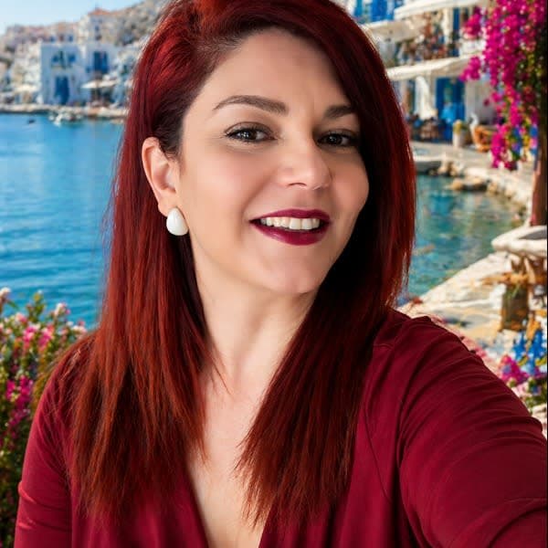 Πόπη Μπέη